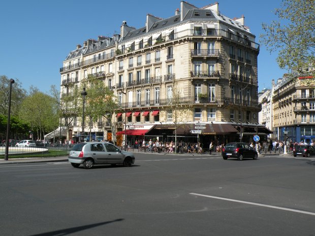  immeubles, place Edmond Rostand